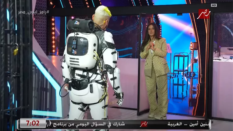 زينة: «وحيات ربنا هموت من العقرب بتاعك ده».. رامز: 
