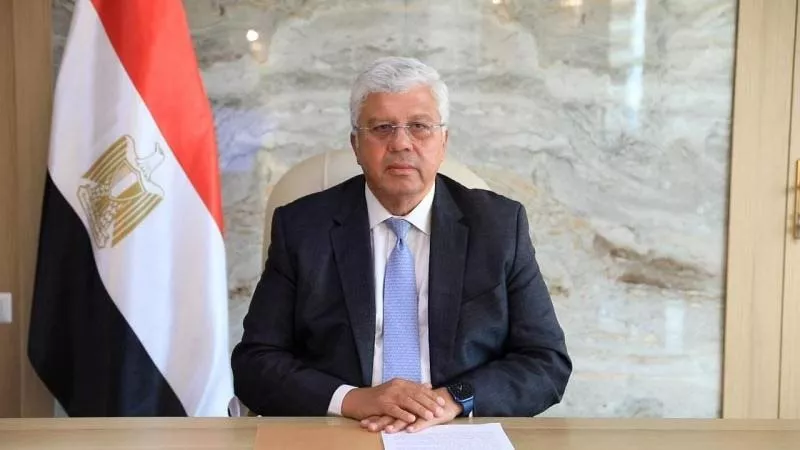 وزير التعليم العالي يؤكد ضرورة العمل على تعميق الصناعات التكنولوجية