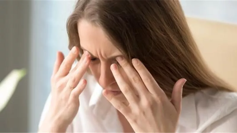العلاج بالهرمونات البديلة للنساء ..ما هي الفوائد والمخاطر ومن يناسبها؟