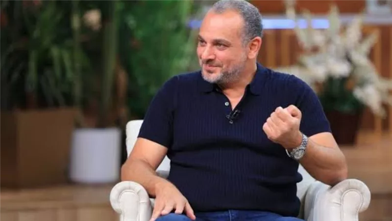 خالد منتصر: 