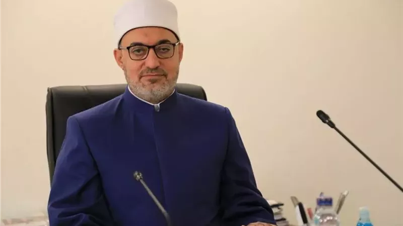 مفتي الجمهورية: الكتب السماوية دساتير حضارية تنظم الحياة وتحقق العدل