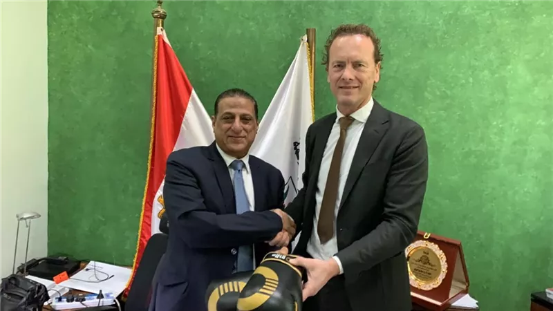 اللوزي يشارك في العمومية الأولى للاتحاد العالمي للملاكمة