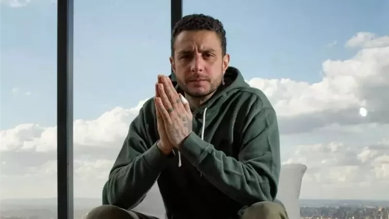 أحمد الفيشاوي : 