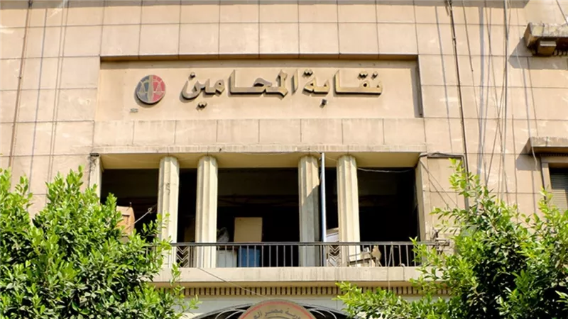 هل يدفع 700 ألف محامي ضريبة خلاف نقيب المحامين مع وزير العدل؟.. تفاصيل جديدة