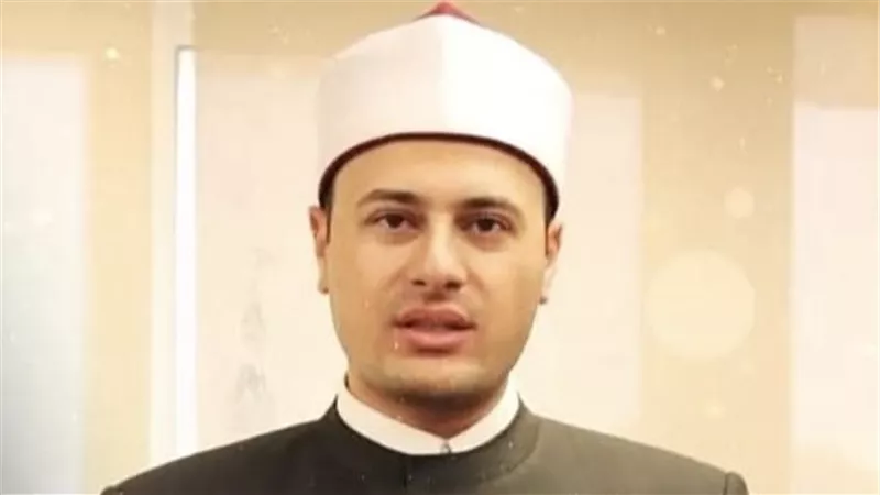 أيهما أفضل للمرأة صلاة التراويح فى البيت أم المسجد؟.. أزهري يوضح