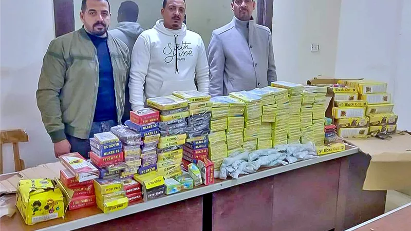 ضبط أكثر من 25 ألف قطعة ألعاب نارية في حملات بسوهاج