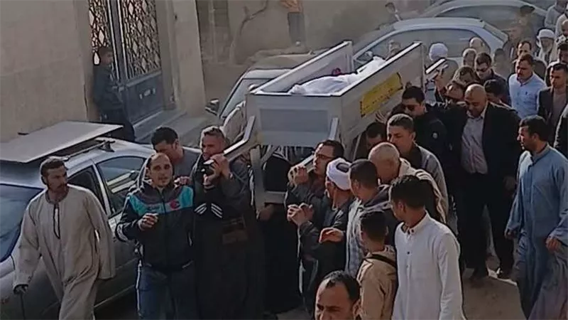 أهالي الفيوم يشيعون جنازة اللواء أحمد أبو طالب إلى مثواه الأخير