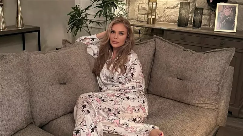 بـ لوك البيجاما.. نيكول سابا تخطف الاأظار في كواليس وتقابل حبيب