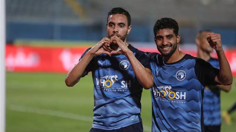 بدون تردد.. شوبير يكشف حقيقة انتقال ثنائي بيراميدز للأهلي