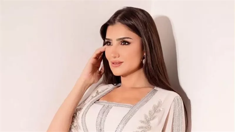 بقفطان مغربي.. مي عمر تخطف الأنظار في أحدث ظهور لها