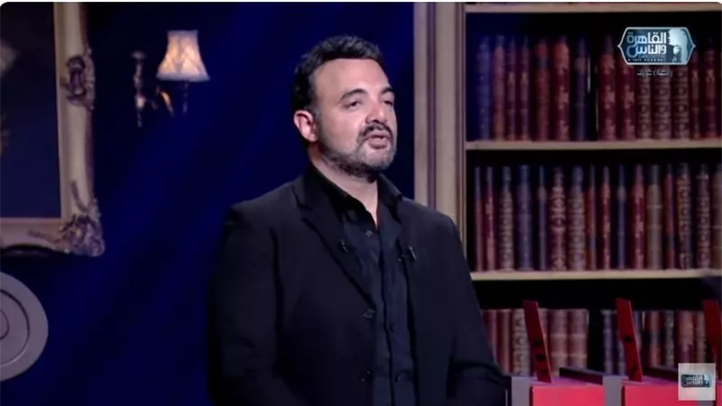 عمرو محمود ياسين: اسمي الحقيقي محمد.. واكتشافه سبب لي أزمة نفسية (فيديو)