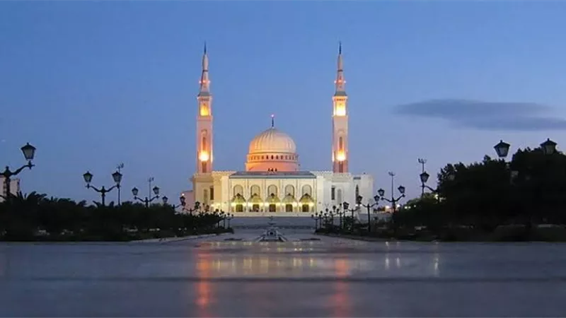 مسجد الأمير عبد القادر.. تحفة فنية تجمع بين العمارة الشرقية والمغاربية