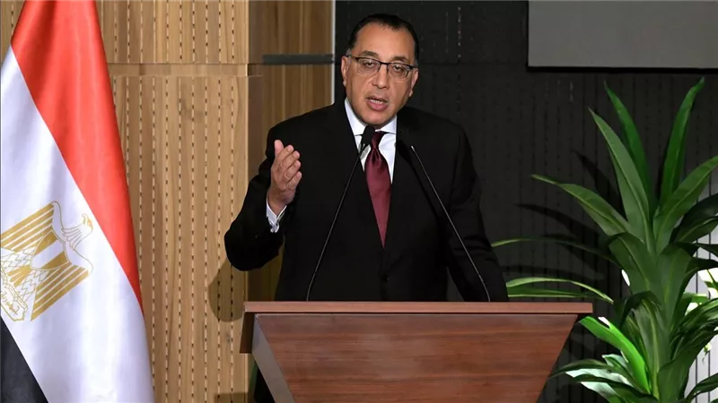 رئيس الوزراء: القطاع الخاص يلعب دورًا حيويًا في تسريع الانتقال الأخضر والمستدام