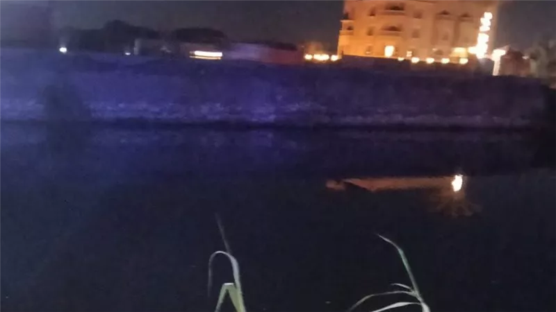 اختلال عجلة القيادة ينهي حياة سائق بعد سقوط سيارته بترعة المريوطية بأبوالمرس