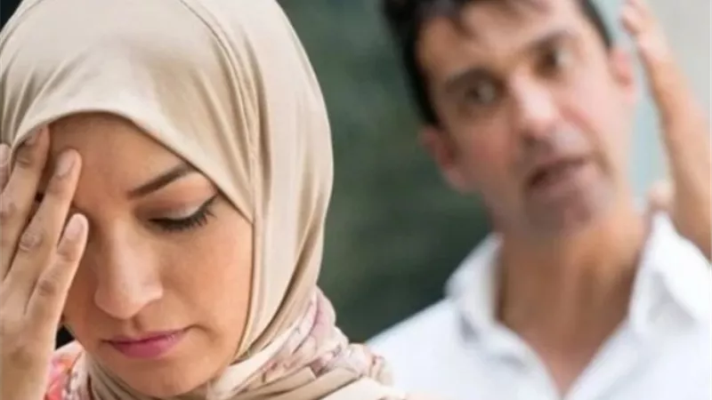 استشاري نفسي يكشف سبب تحول الزوج: «فخ» البدايات يمهد لمحاكم الأسرة