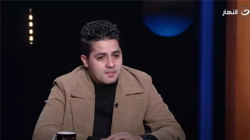 مصطفى عنبة يفتح النار على شاكوش.. وينهار باكيا لهذا السبب| فيديو