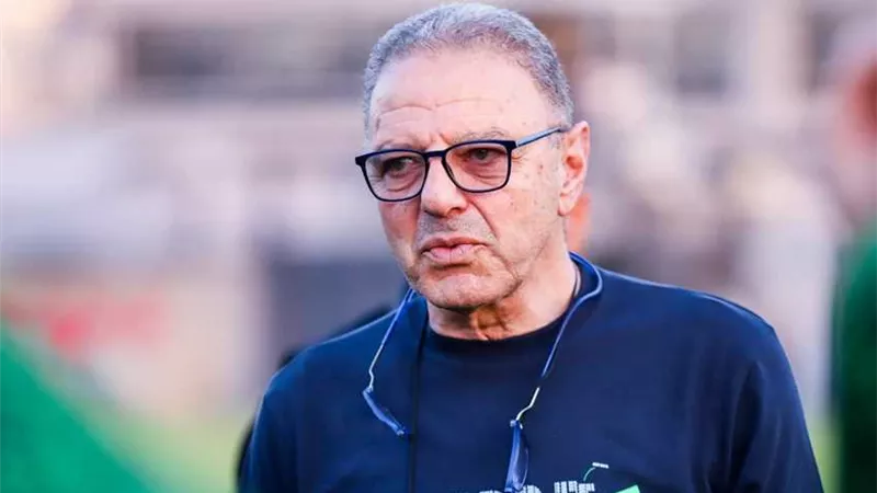 قبول استقالة طلعت يوسف من تدريب الاتحاد السكندري.. والبديل خلال ساعات