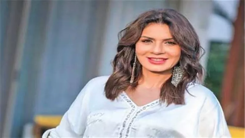 نجلاء بدر عن تصنيفها كفنانة إغراء: عندي أكثر من زملائي.. بس مش كلهم 