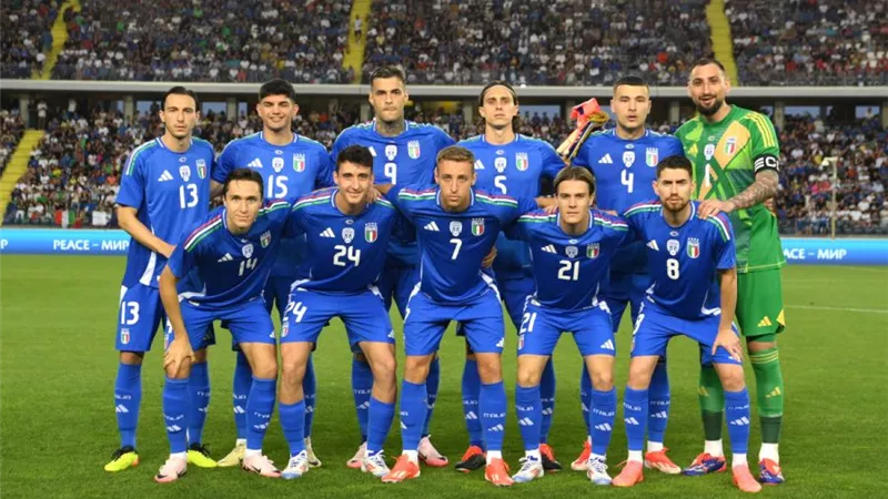 قاهر ليفربول على رأس قائمة إيطاليا لمعركة ربع نهائي الأمم الأوروبية