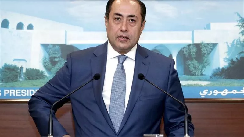  السفير حسام زكي يشيد بمسلسلي أشغال شاقة جدا و ولاد الشمس