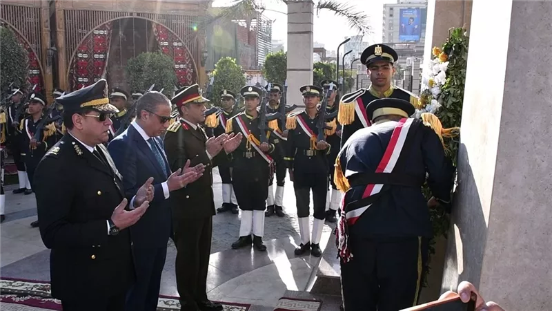  إحتفالا بعيدها القومي..