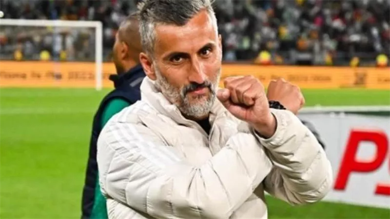 أزمة بين الأهلي وريفيرو.. الإسبانى يرفض وجود النحاس وشوقي في الجهاز الفني