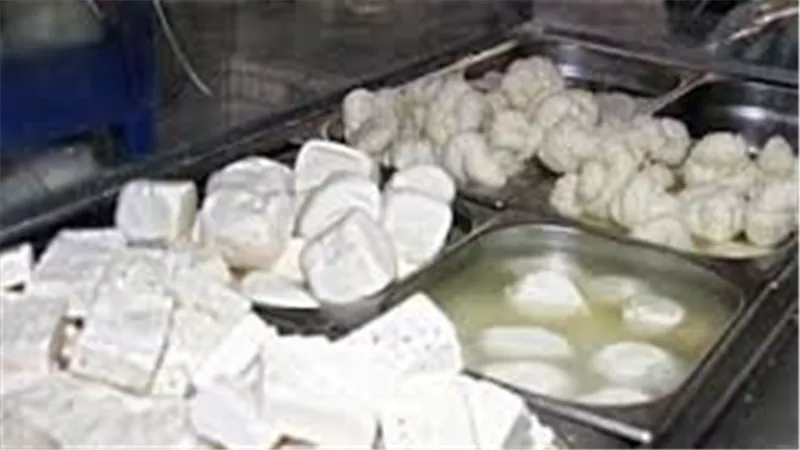 ضبط 3 أطنان من الجبن والكاكاوغير صالحة للاستخدام الآدمي