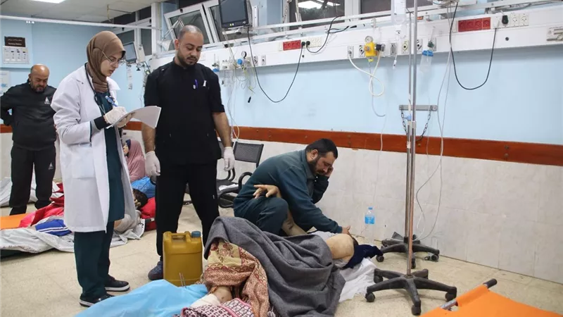 «أمجد الشوا»: غزة على شفا انهيار شامل و60% من الأدوية نفذت