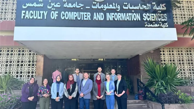 جامعة عين شمس تبحث سبل التعاون الأكاديمي مع جامعة 