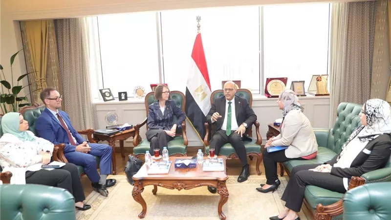 وزير العمل يلتقي وفدًا من الوكالة الألمانية للتعاون الدولي