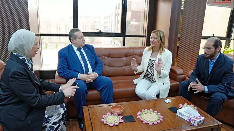 جودة التعليم بزيارة لأكاديمية الفنون.. علاء عشماوي : الفنون قوة مصر الناعمة 