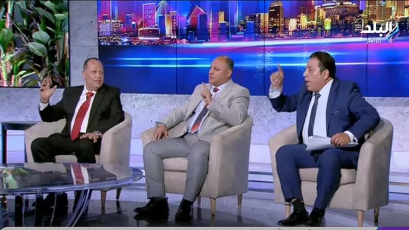 انسحاب رئيس ائتلاف ملاك العقارات على الهواء.. وردّ صادم من أحمد موسى|فيديو