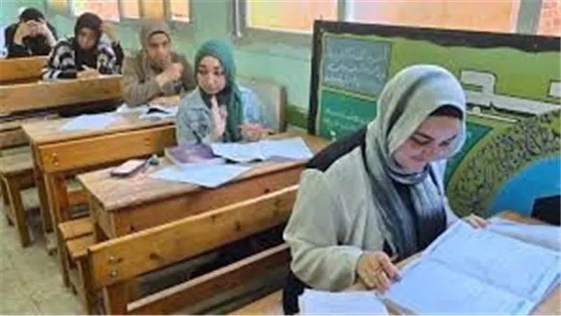 التوازن بين الدراسة والراحة.. مفتاح التفوق لطلاب الثانوية العامة