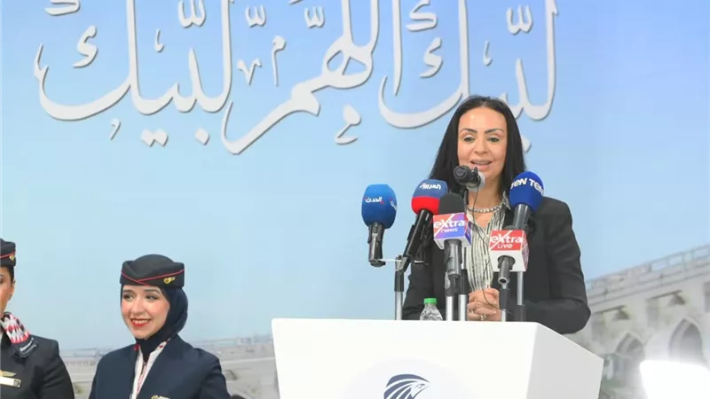 وزراء التضامن والأوقاف والطيران يودعون أول أفواج حجاج الجمعيات الأهلية