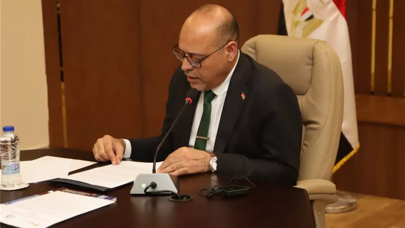 وزير العمل: 308  فرصة عمل في مشروع محطة الضبعة النووية