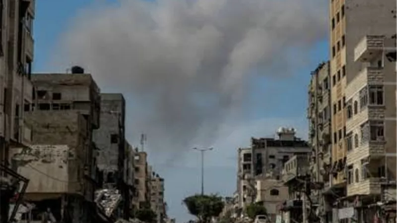 أكسيوس: المحادثات حول وقف إطلاق النار يقودها رجل أعمال فلسطيني