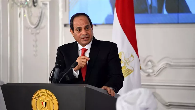 الرئيس السيسي يوجه بالاستمرار في تنفيذ خطط التحول الرقمي والبنية التكنولوجية 