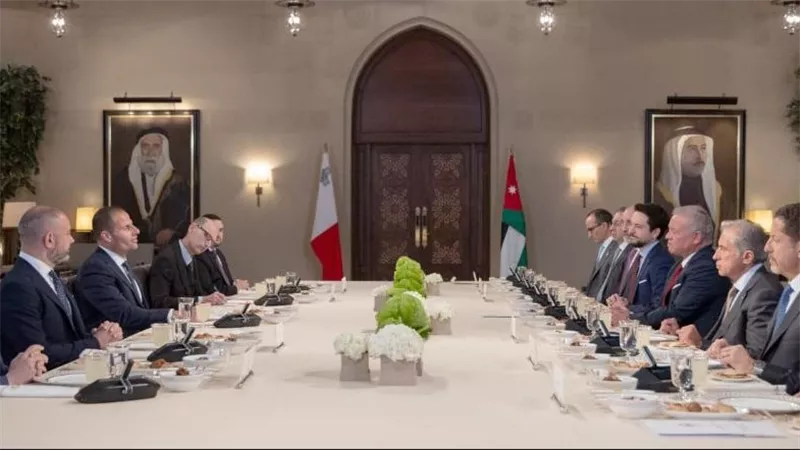 العاهل الأردني يدعو إلى إنهاء الحرب على غزة وضمان إدخال المساعدات