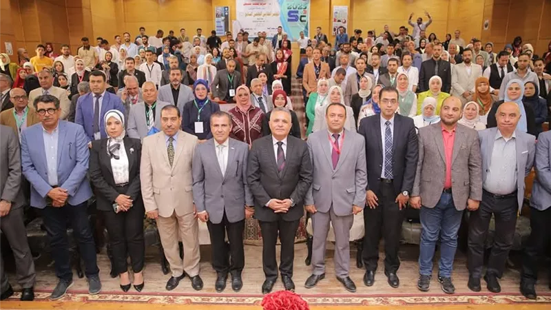 رئيس جامعة السويس يفتتح فعاليات المؤتمر الطلابي السابع لكلية العلوم