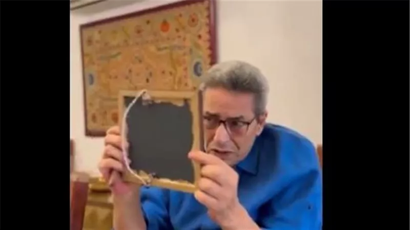 وفاة أخي غيرت حياتي .. محمود سعد أمام المرآة متحدثًا عن 