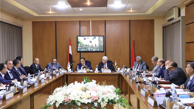 وزير التعليم العالي يوجه بإنشاء مراكز للإبداع ودعم ذوي الإعاقة داخل المعاهد