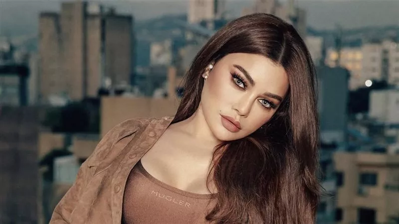 مين بيكره هيفا..أسرار منع النجمة اللبنانية هيفاء وهبي من الغناء في مصر
