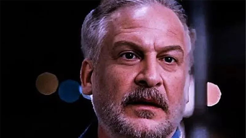 بعد قضاء نصف المدة ..عمر زهران ينهي إجراءات صحة الإفراج من قسم الدقى 