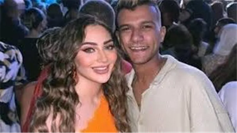 تريند أم خناقة ..زوجة عصام صاصا تلغي متابعته على إنستجرام وهو مازال يتابعها