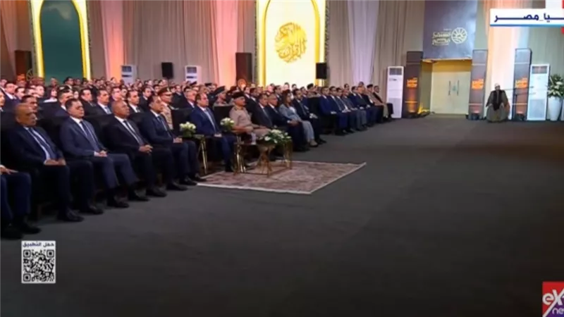 بالصور...الرئيس عبدالفتاح السيسي يشهد فعاليات موسم حصاد القمح 2025