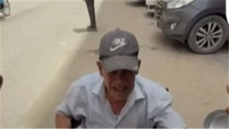 «لى يومين مكلتش».. انهيار مسن فلسطيني بسبب الجوع بغزة  