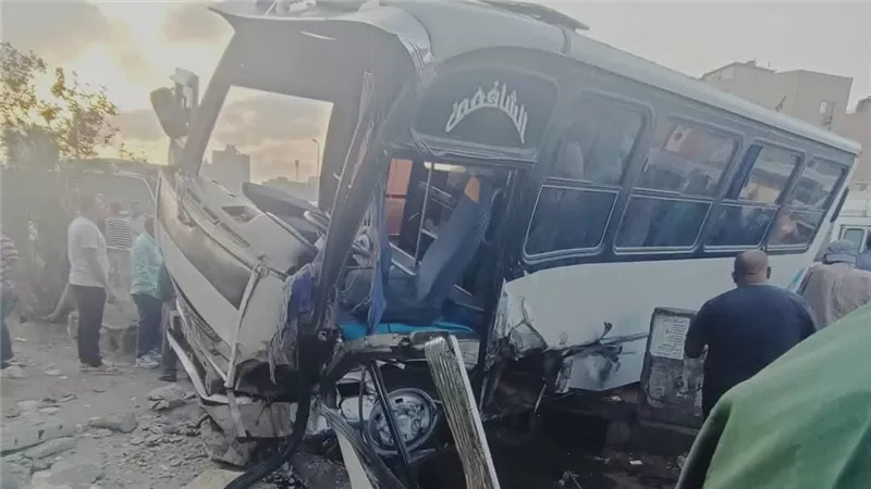 تصادم 3 سيارات ميكروباص أعلى دائري بشتيل وإصابة 10 أشخاص