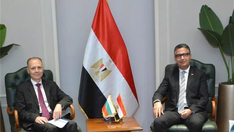 وزير التموين يلتقي السفير البلغاري لبحث سبل تعزيز التعاون التجاري