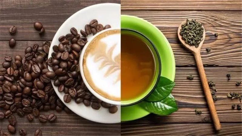 من الأفضل في الصباح: القهوة المنبهة أم الشاي المهدئ