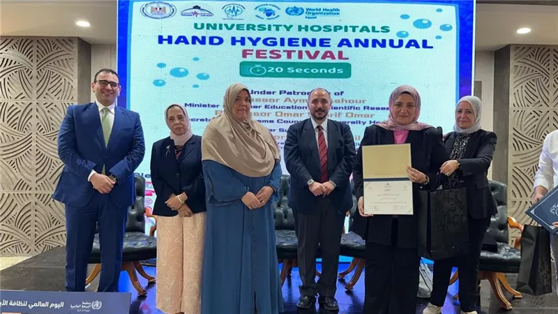 وزير التعليم العالي: نولي اهتمامًا بمكافحة العدوى داخل المستشفيات الجامعية